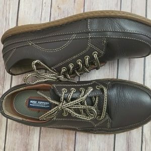 Slip Resistant Brown Leather Shoes sz 10